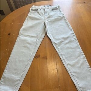 Levi’s SilverTab Mom Jeans A3699‑0004 Women’s Size 28/29 Light Wash EXC cond